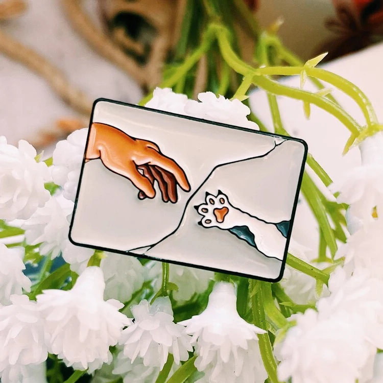 Wholesale Custom Cheap Metal Cute Anime People and Pets Cat Pad Soft Enamel Company of Love Pin Lapel Badge