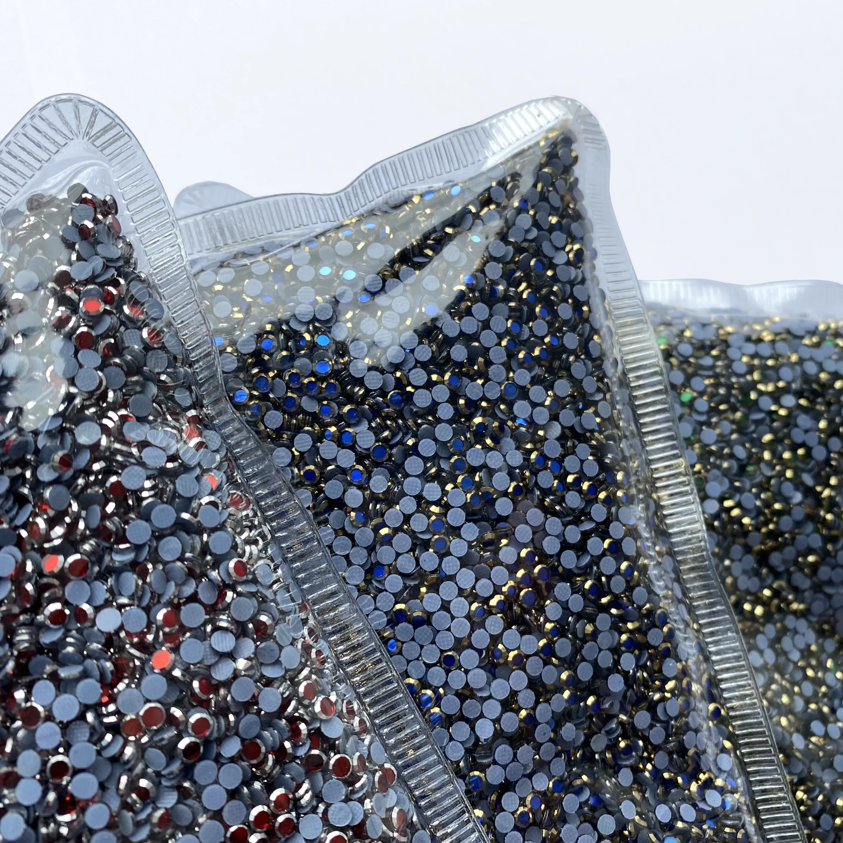 New Product Flat Back Glass Crystals Gold Rhinestone Bling The Lens Diamond Hotfix Iron On Rhinestones For Garment Clothes