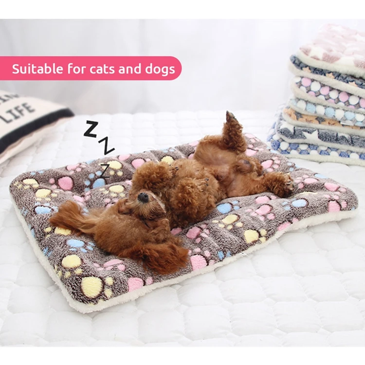 Thickened Pet Mat Soft Flannel Pad Pet Blanket Bed Mat For Puppy Dog Cat Sofa Cushion Home Rug Keep Warm Sleeping Cover