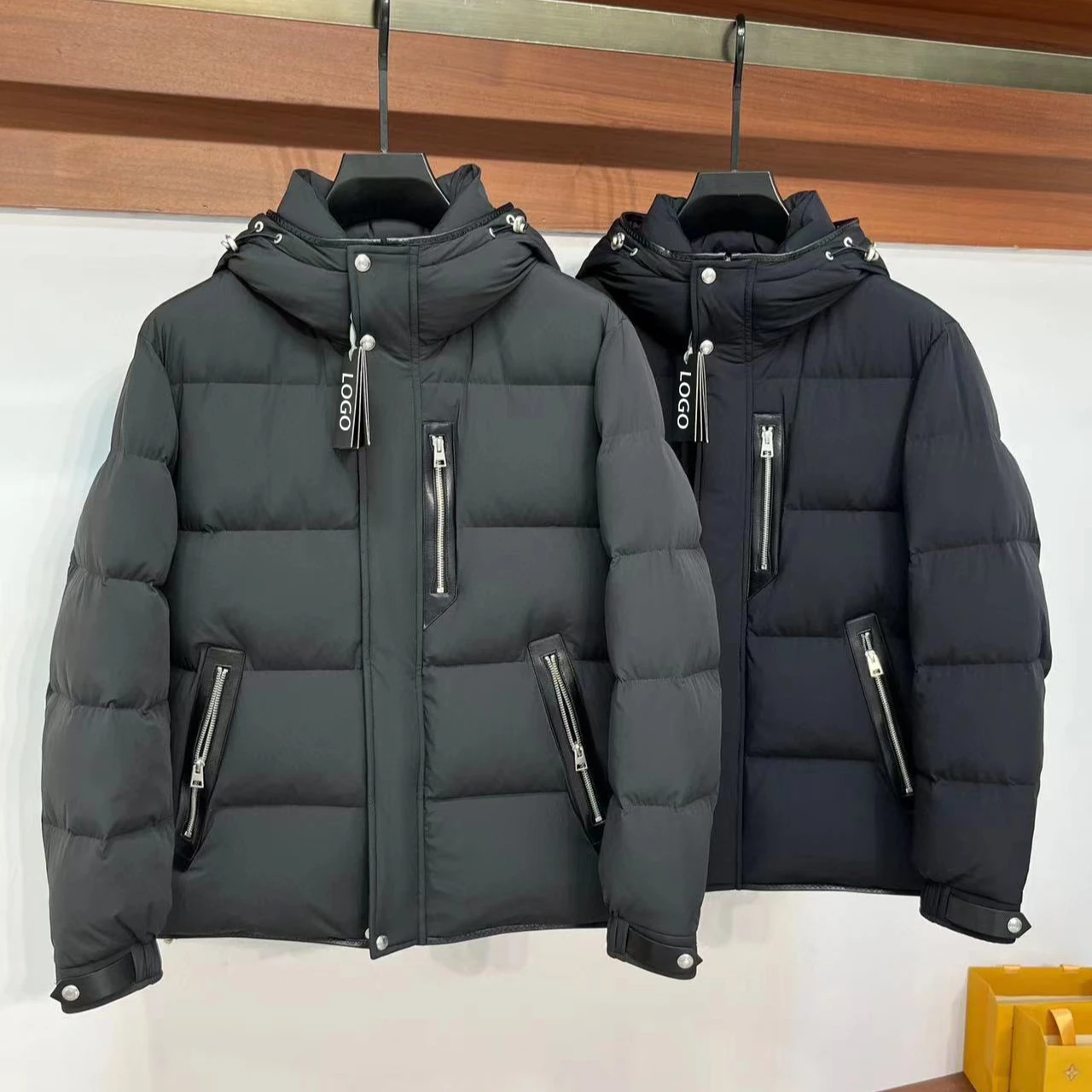 Customized High Quality Wholesale clothes  2023 custom winter hood puffer jacket for men outdoor warm utility bubble coat
