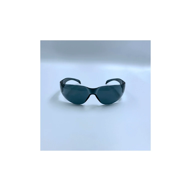 The fine quality clear lab anti-fog safety dust goggles