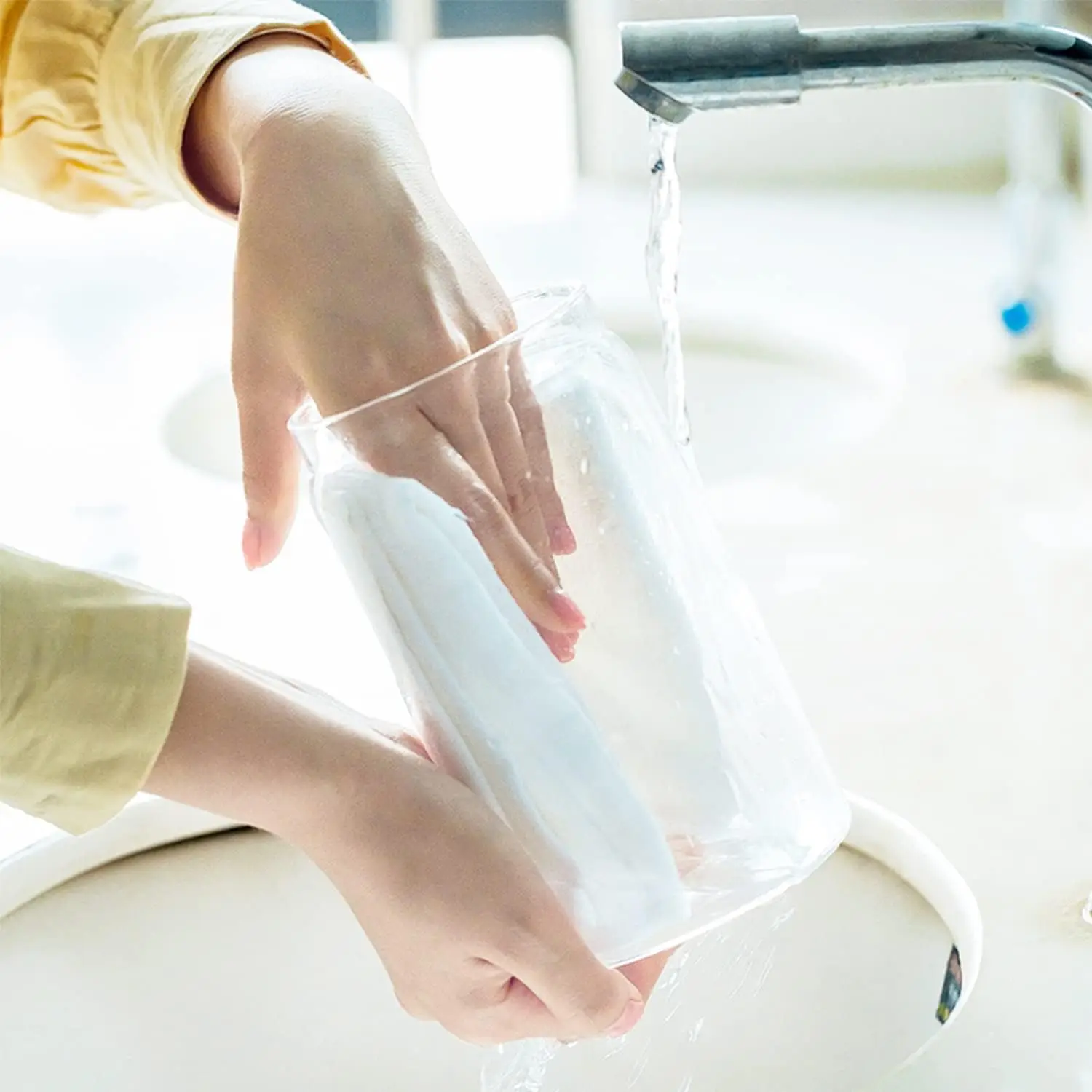 High Borosilicate Round Glass Storage Jars Coffee Beans Sealing Canister with Press Vacuum Sealed Black Lid