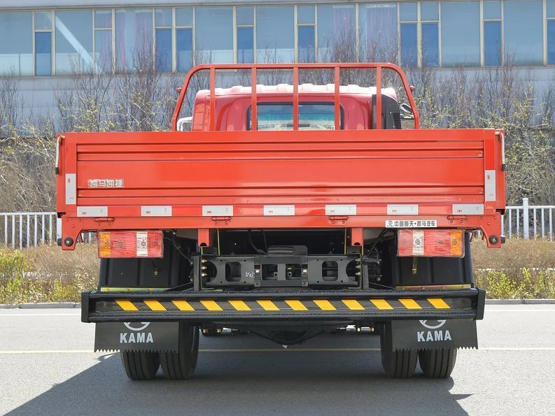china brand famous diesel engine 4x2 cargo truck/delivery truck cargo KAMA hot sale/cargo truck in Philippines