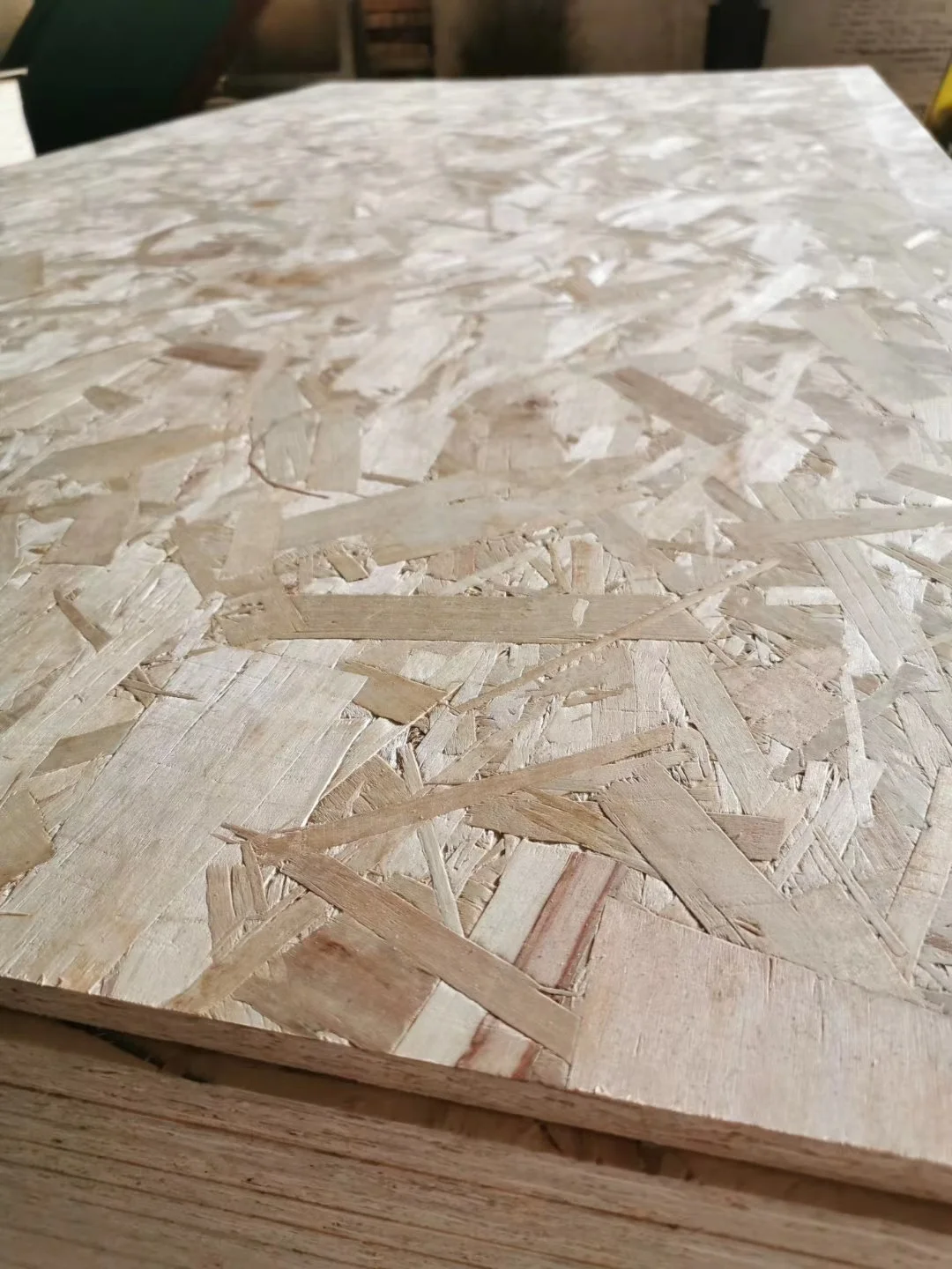 Промышленный незавершенной квартира WBP E0Flooring OSB 3 доска 2400 мм X 590X18 Flakeboards 3-слойные строительные панели