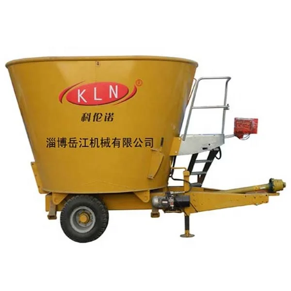 TMR cattle animal feed mixer  wagon