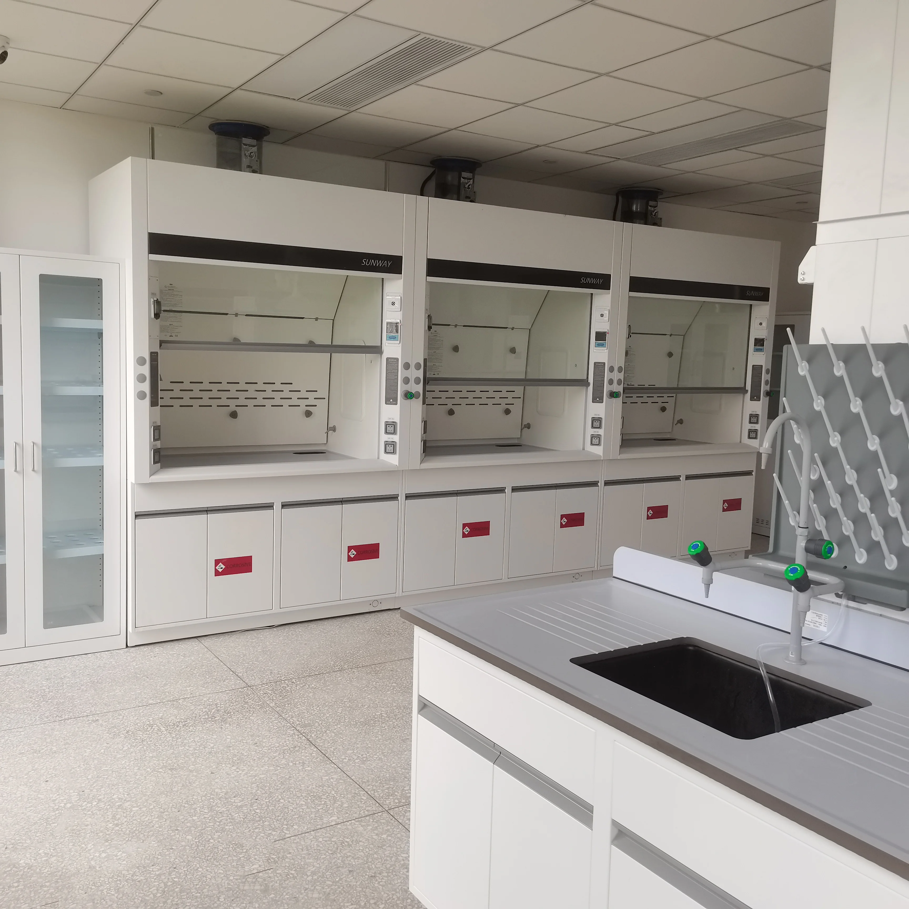 Hot sale chemical acid resistant fume cupboard industrial exhaust hood Laboratory furniture steel fume hood