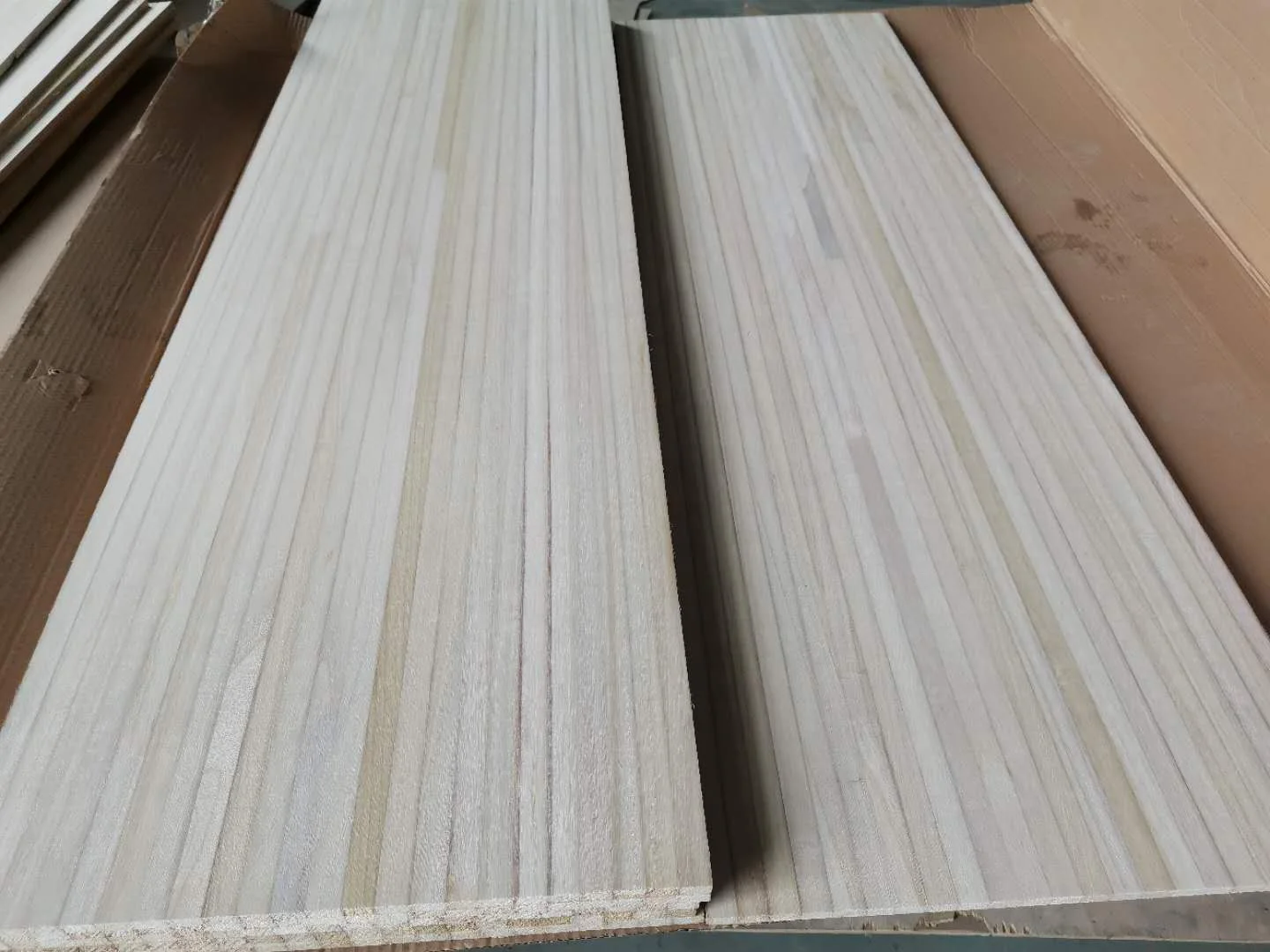 Source Factory Wholesale Custom Snowboard Ski Poplar/Paulownia Core Snow Board