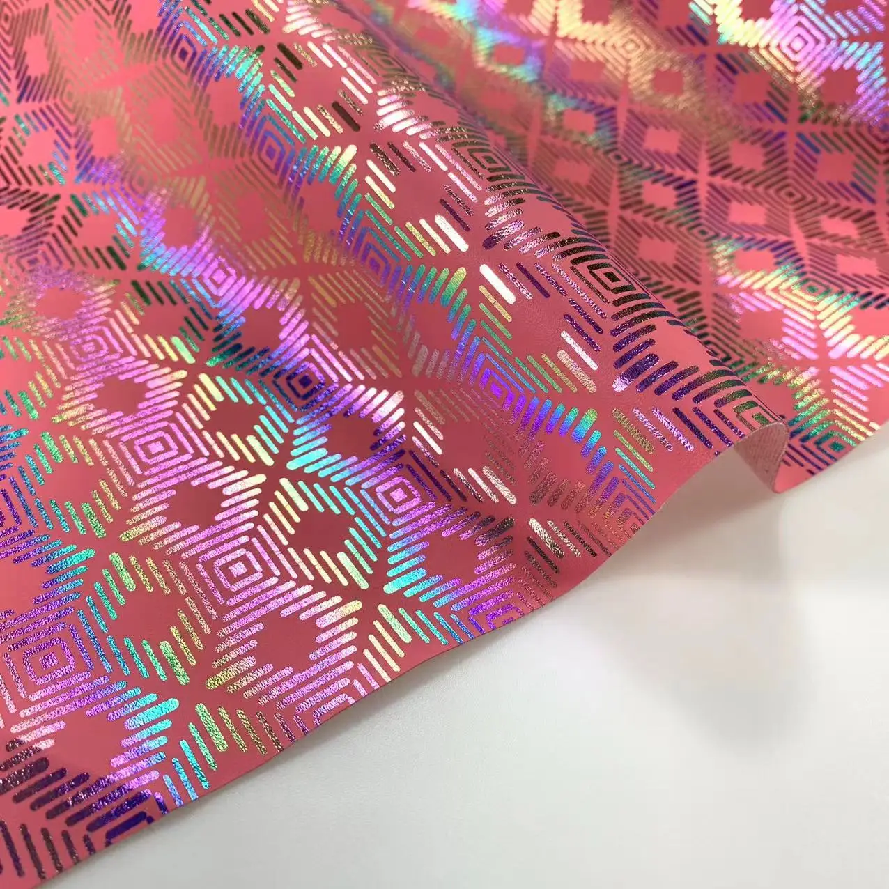 0.75mm Reflective Rainbow PU Synthetic Fabric Waterproof Abstract Geometric Figure Foiled Sofa Bag Furniture Garment Decorative