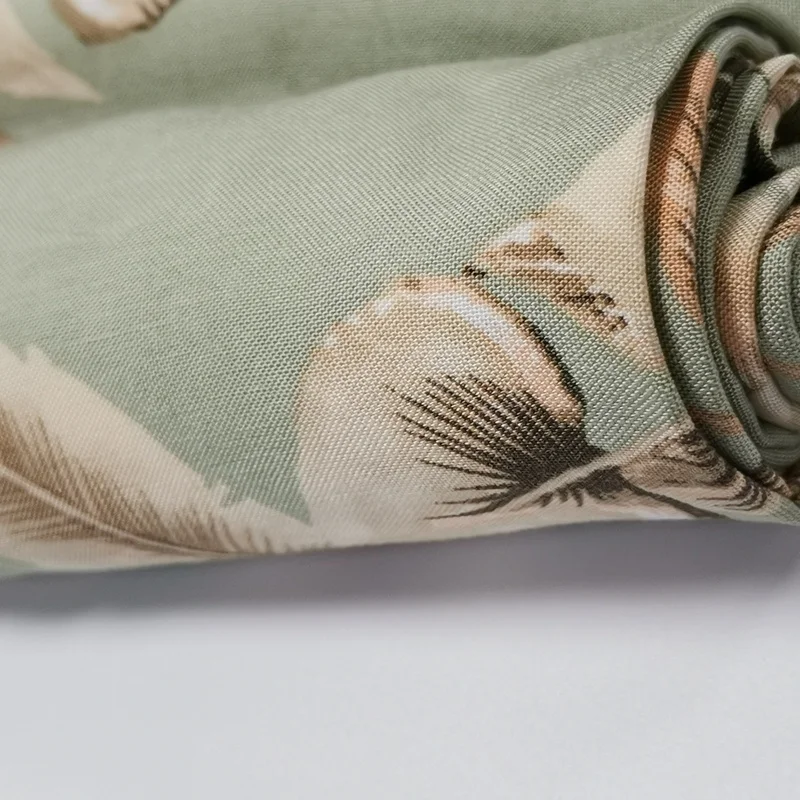 
Hot sale Hawaii style rayon challis printed fabric for dress material 