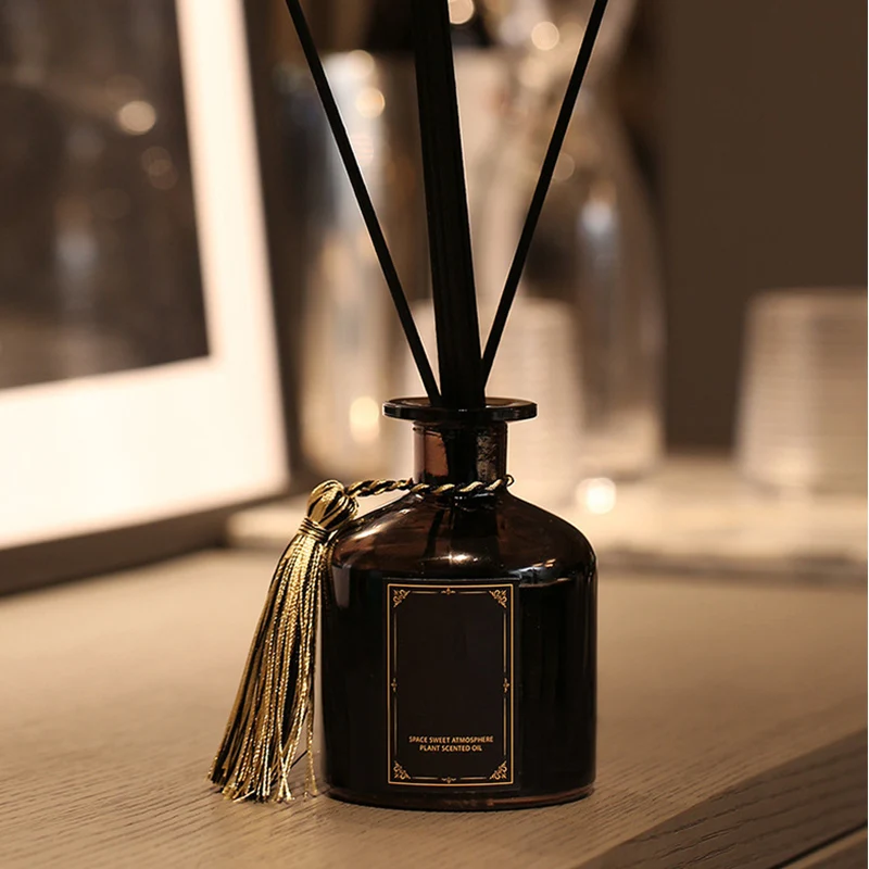DGC Private Label 50ML Home Decor Classic Black Hotel Perfume Fragrance Natural Essential Oil Reed Diffuser With Aroma Stick