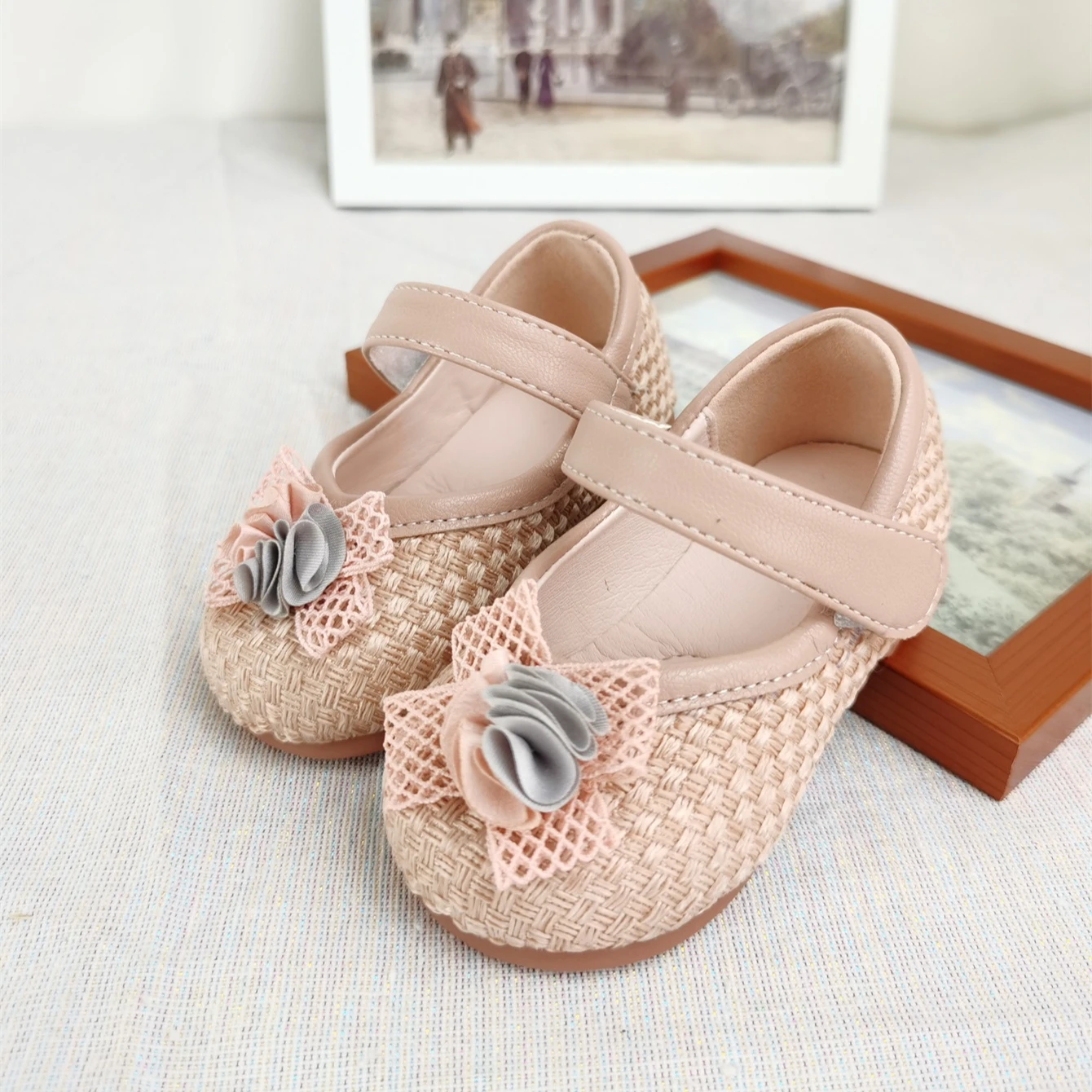 New 2021 braided grass lovely breathable flower flats for baby girls