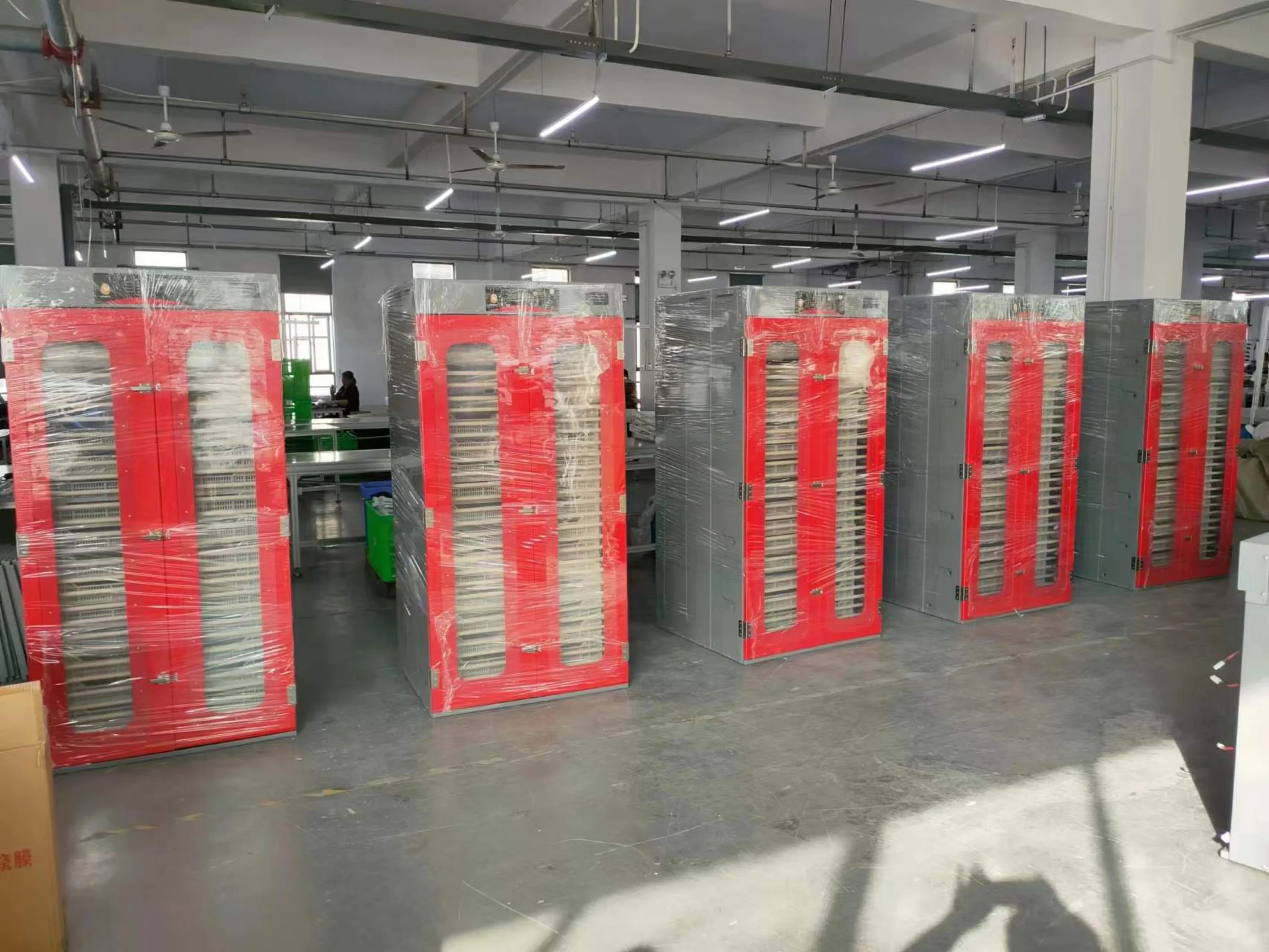 WONEGG Remote Control 10000 Solar Eggs Incubator In South Africa Large Capacity Egg Machine For Hatching Eggs