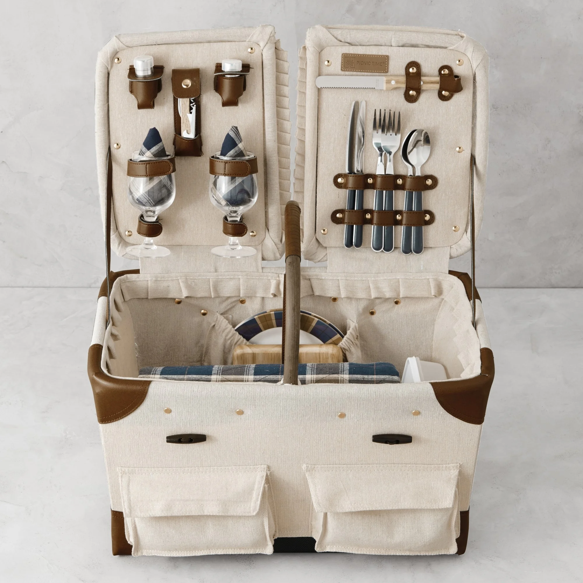 Customized Canvas Picnic Basket Outdoor Wicker Picnic Sets With Linens Wine and Cheese Tools Tableware Glassware and Cutlery