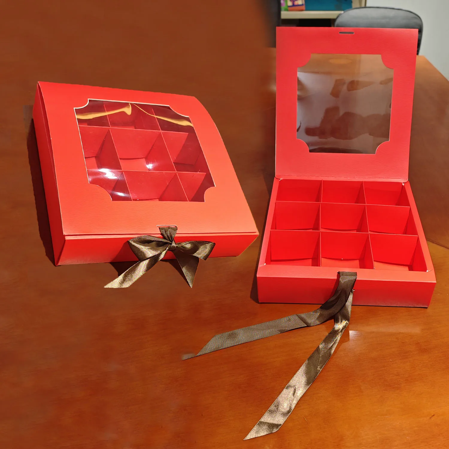 luxury cardboard sweet cup cake chocolate box packaging dividers paper ribbon rigid custom dessert box