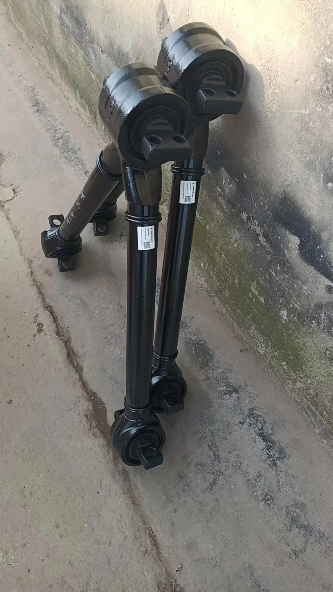 shaanxi automobile f3000 traction truck parts for shacman F2000 truck