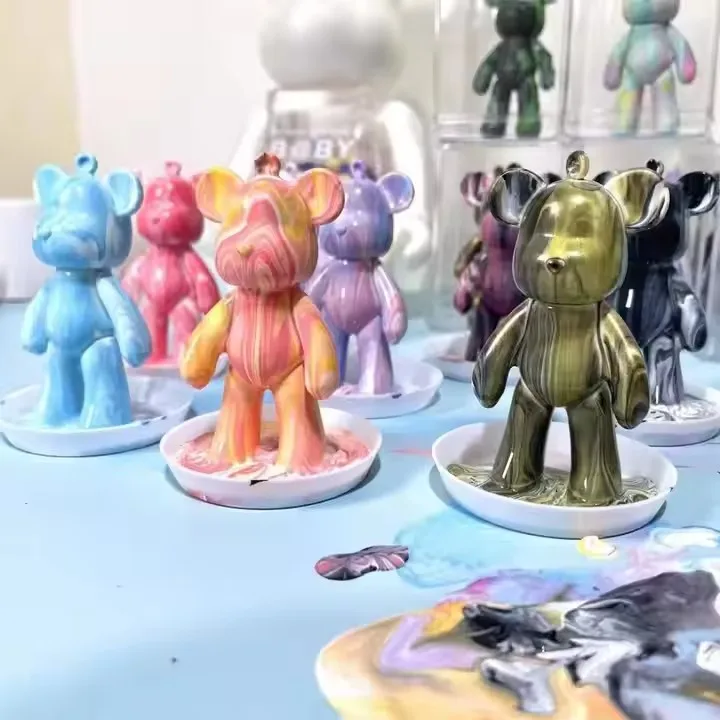 Yuwei Miniature Resin Charms Fluid Violent Bear White DIY Crafts Figurines With Painting