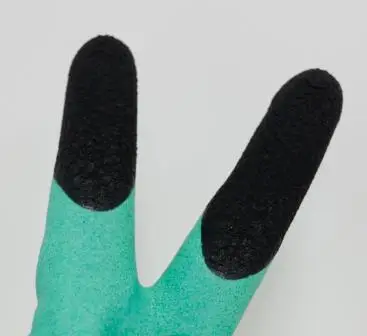 cheap green latex foam construction work gloves with black  latex crinkled double coated on fingers