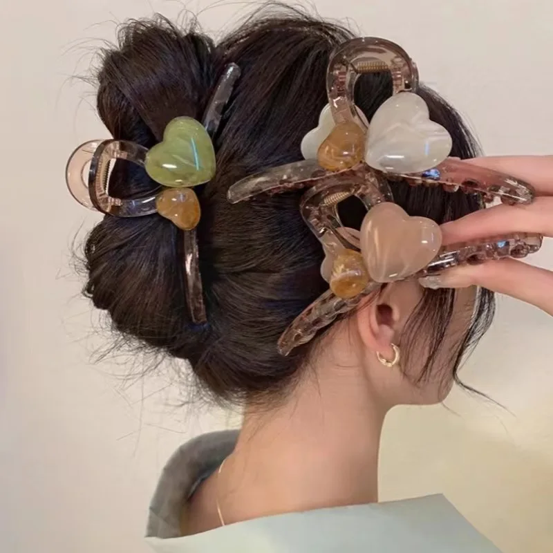 Simple Colorful Heart Hair Claw Korean Of Acrylic Love Transparent Hair Claw High Quality Kids Hair Accessories Hairpins