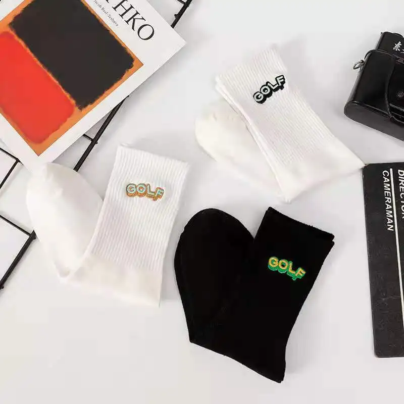 Amazon hot autumn and winter men and women street fashion brand couple cotton socks middle tube socks