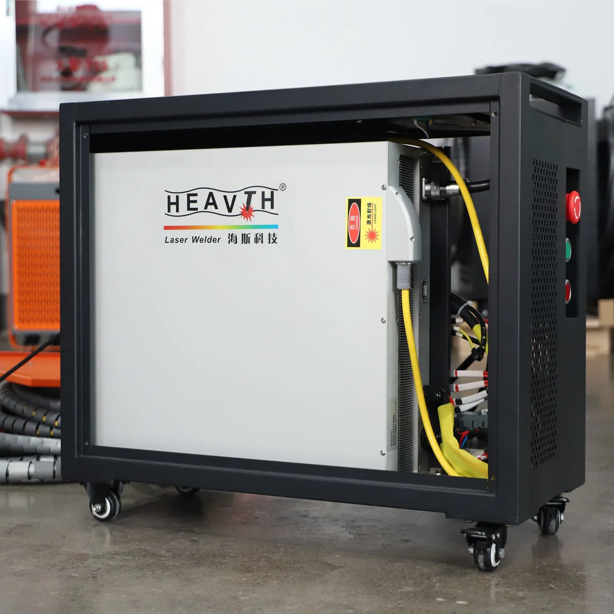 Light Weight Laser Welding Machine Air cooled laser welder Portable Fiber Laser Welder with Wire Feeder for Outdoor Work