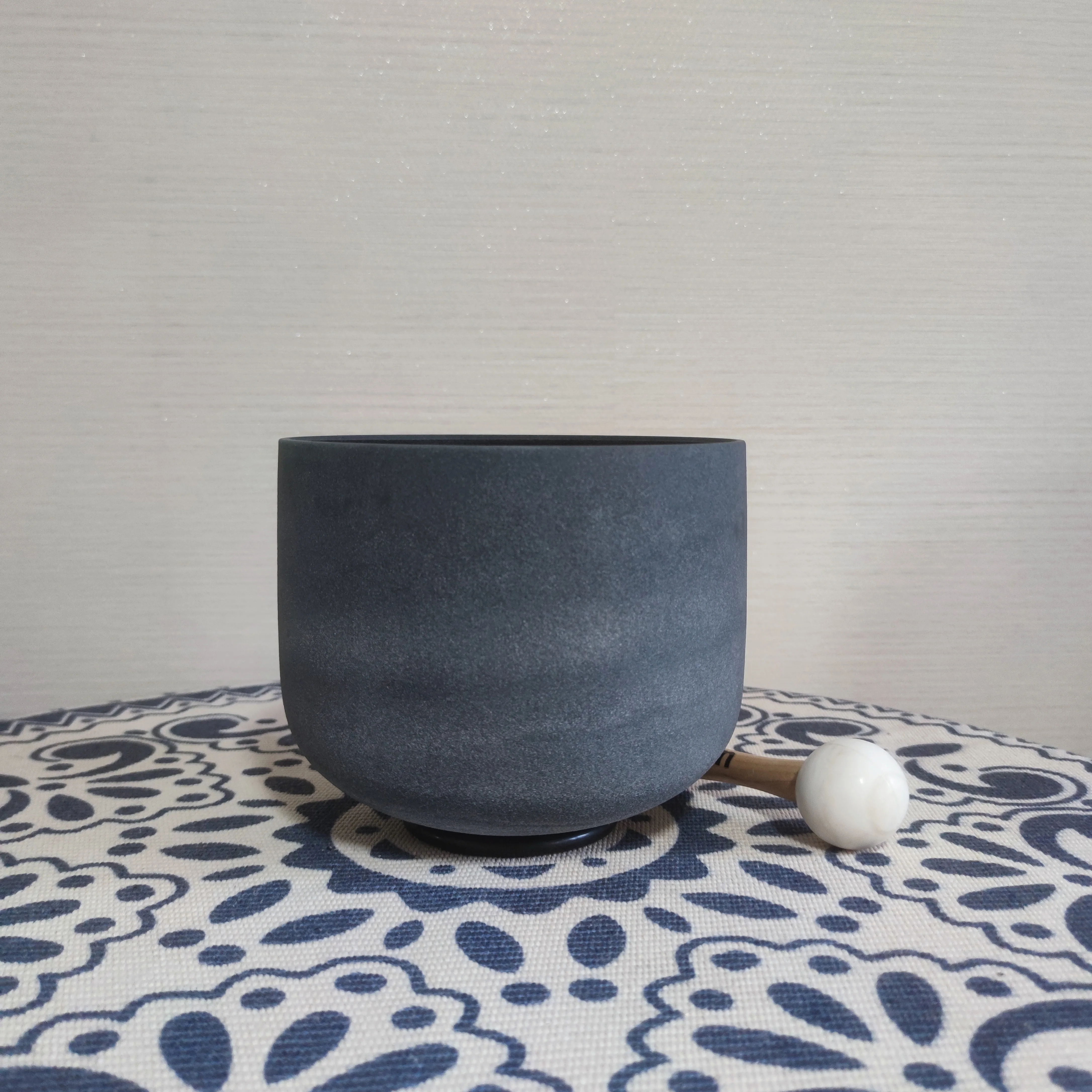 Gemstone Obsidian Fusion Frosted Quartz Crystal Singing Bowl Quartz Sound Bowls