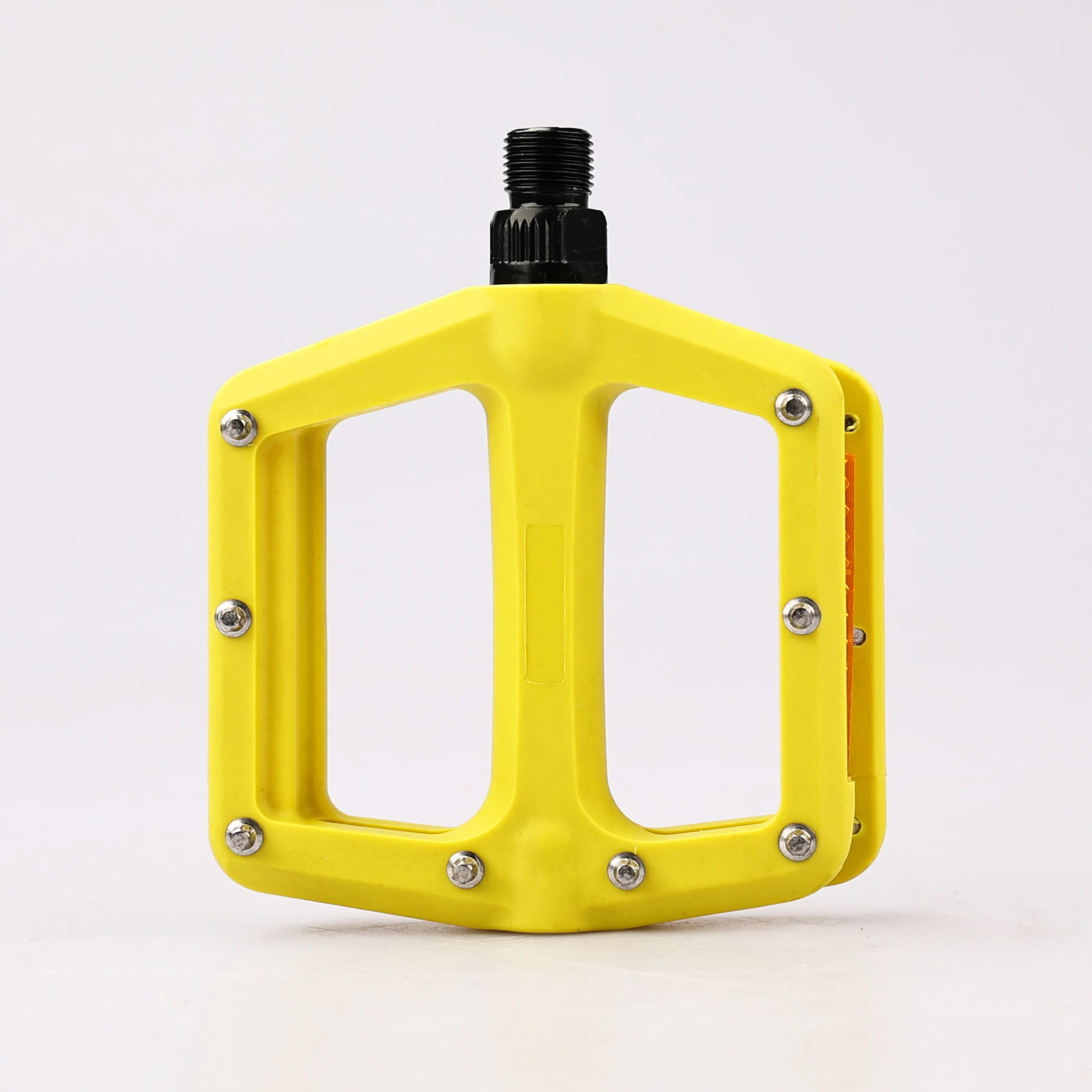 Wholesale Multi-color Pedals Big Platform Newly Listed Light Weight Nylon Pedal Non-slip MTB Wear-resistant Cycling Pedals