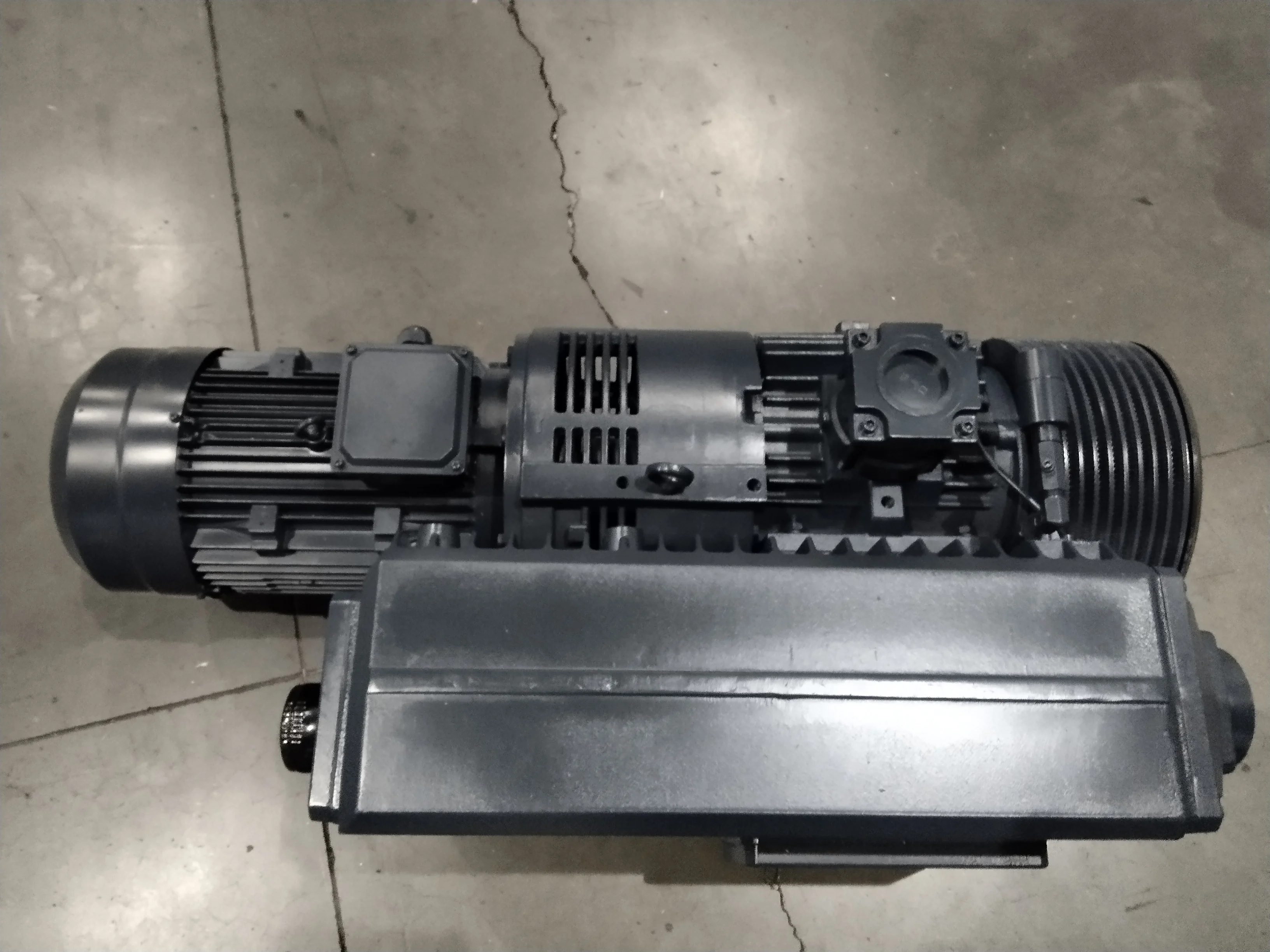 China Factory JQT 300m³/h  Industrial Grade Oil Rotary Vane Pump For Membrane Vacuum Press