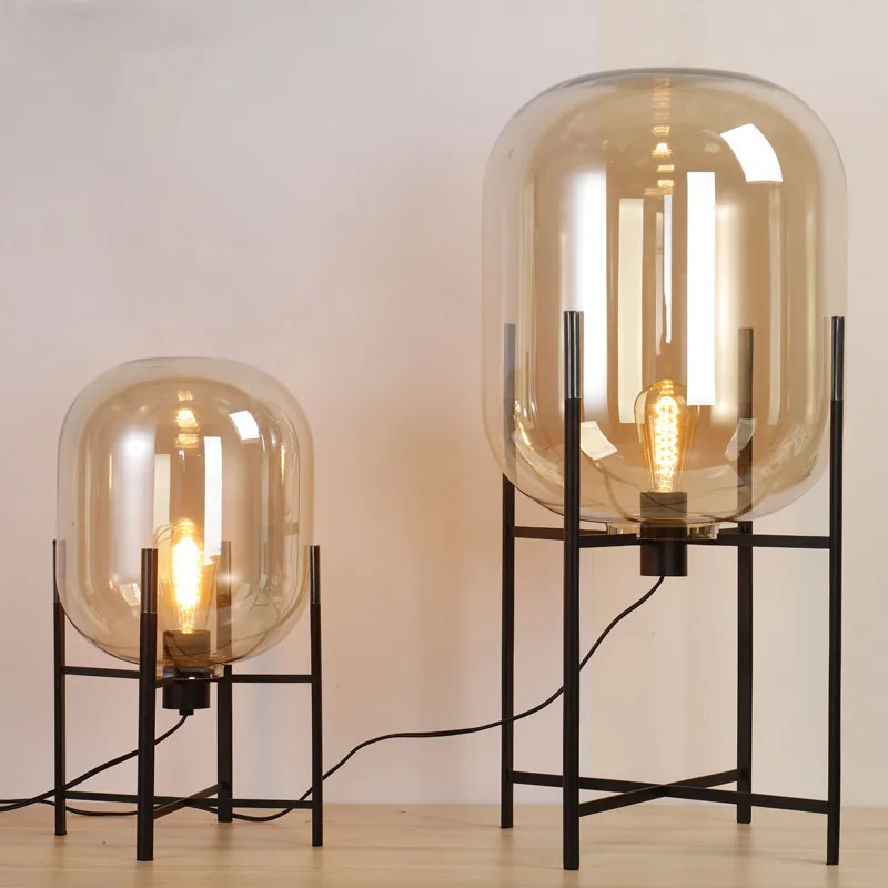 Creative elegant Living room Bedroom Hotel Tetrapod Metal antique glass floor lamp for Decoration