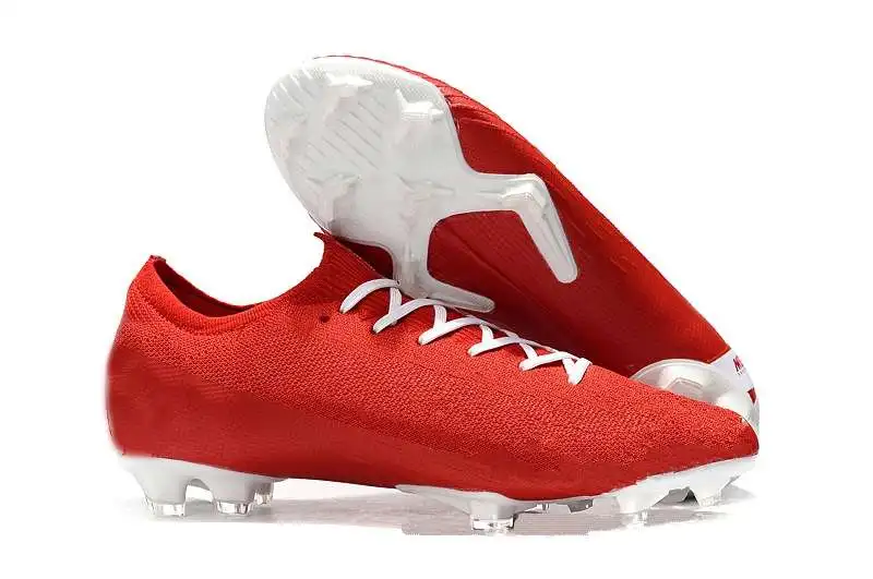 Factory Direct Sales Low-top FG Spiked Knitted Training SG Soccer Shoes Size 7 Men Soccer Shoes Football