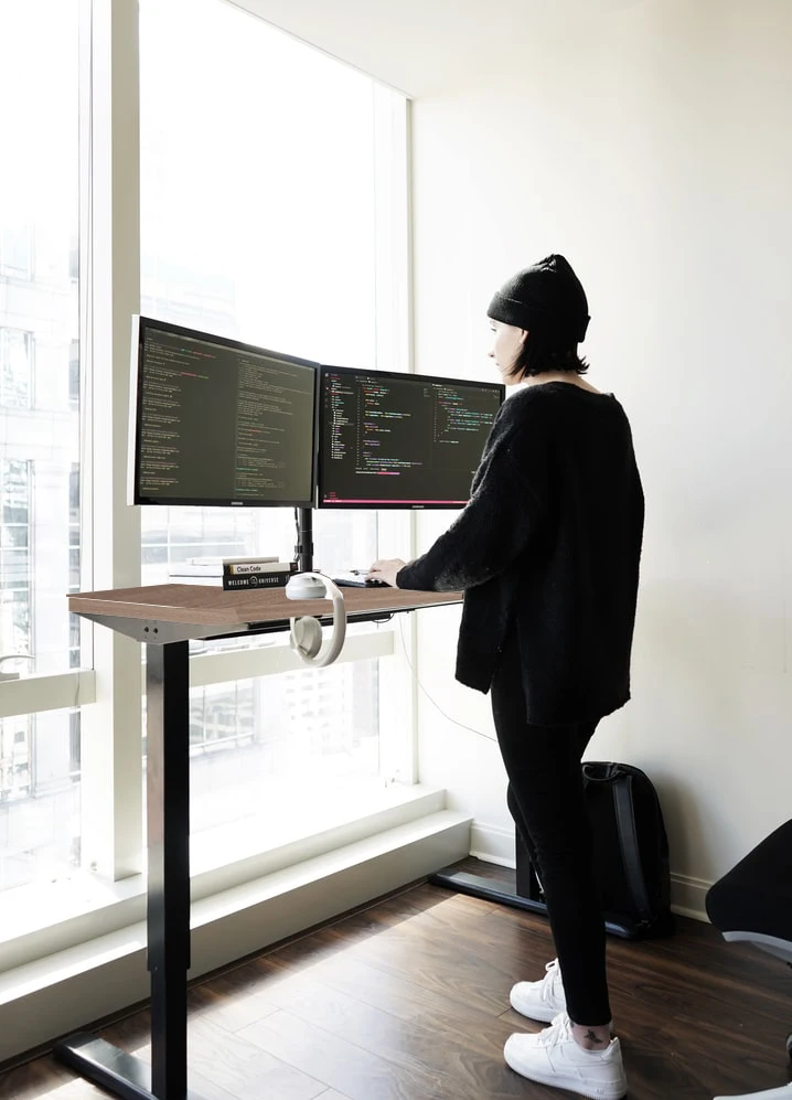 Height Adjustable Office Standing Desk 48*30 Inch Curved Table Tops