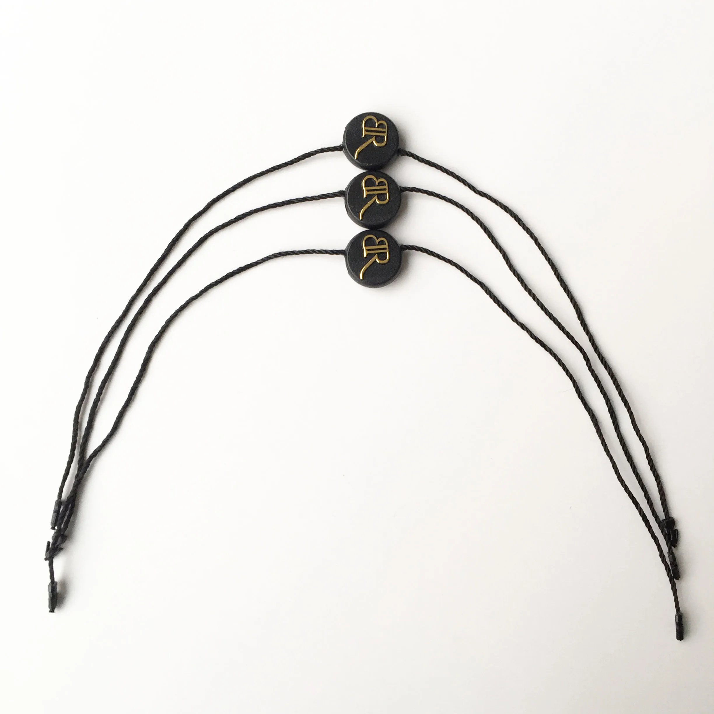 Custom Hang Tags With Strings Garment Hang Seal String Embossed Brand Logos Plastic Hang Tag String