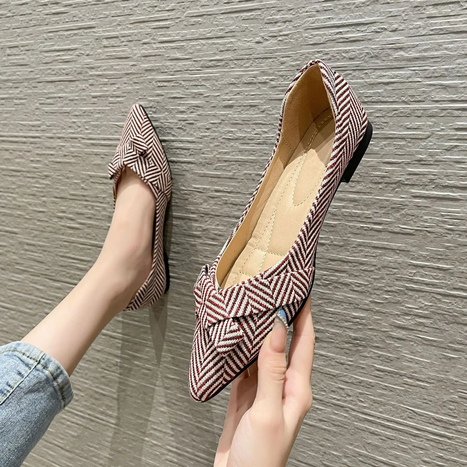 Hot selling pointy toe cute bow custom shoes manufacturers flat shoes for ladies luxury shoes