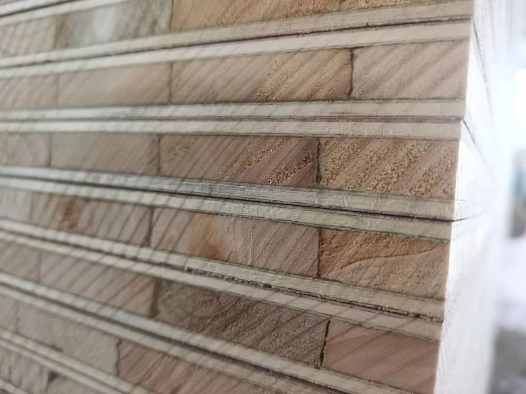 Hot selling pine core block board with okoume veneer face