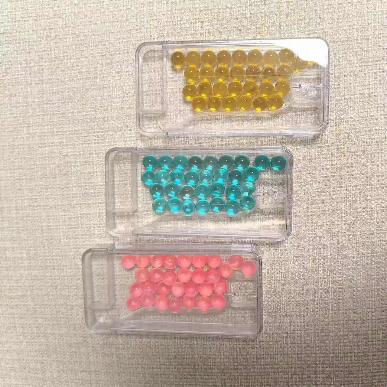 Wholesale customized mint flavored fruit flavored fresh bursting bead kissing candy