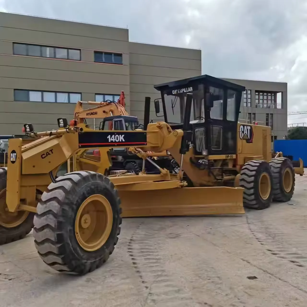 Small Caterpillar Cat 16g 14m 120k 140g 140h 140k Used Cat Motor Graders Chain komatsu Grader Blades for Cat Cutting Edge