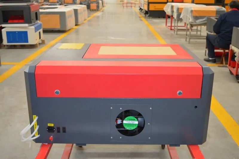 
40/50 watt 400x400mm Ruida Controller Water Cooling CO2 Laser Engraving Machines 