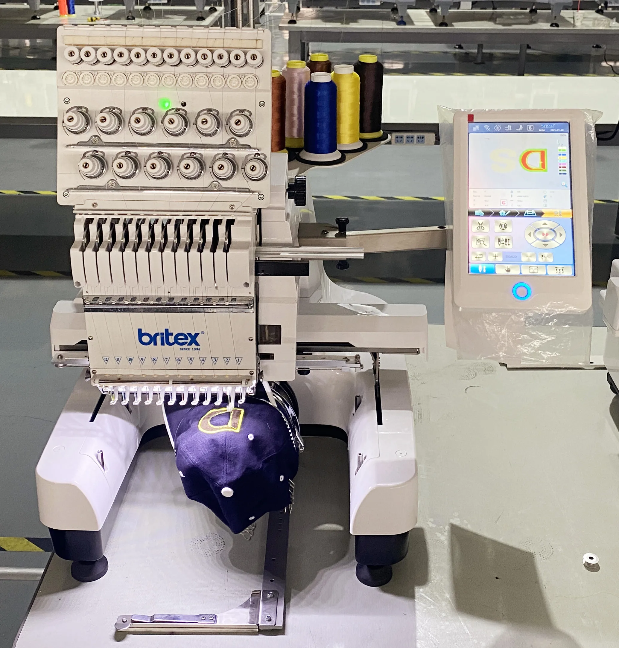 Вышивальная машина с компьютерным управлением: BC-1201 одна осветительная головка со стандартным без каблука и шляпа вышивального устройства