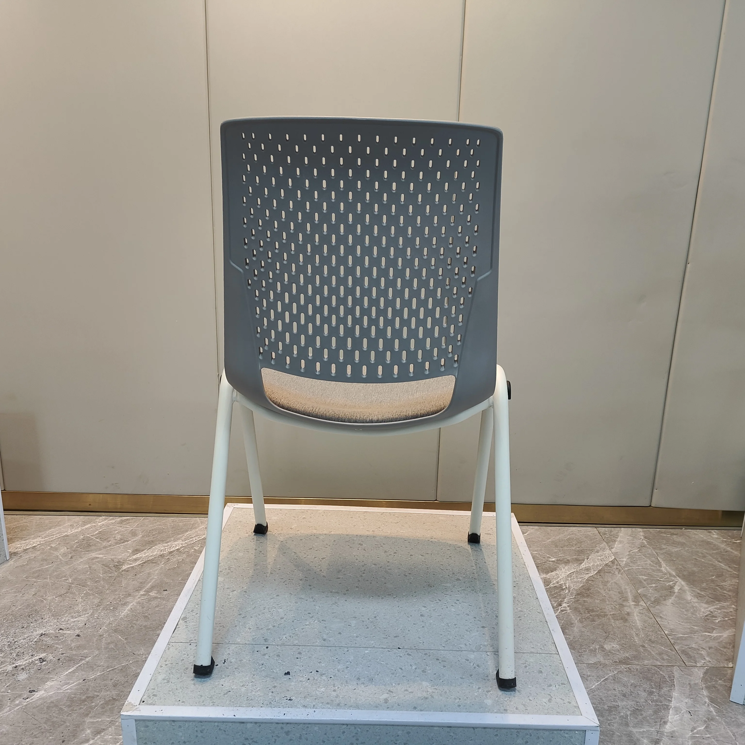 Simple And Comfortable Ergonomic High-density Sponge Anti-skid Foot Plug Training Chair In Conference Room