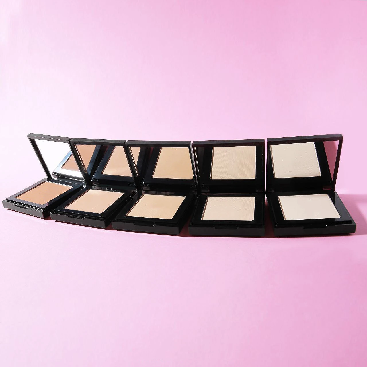 Factory Direct Sale Compact Powder Manufacturer Matte Sweat Proof Oil Control Setting Powder Waterproof Compact Pressed Powder