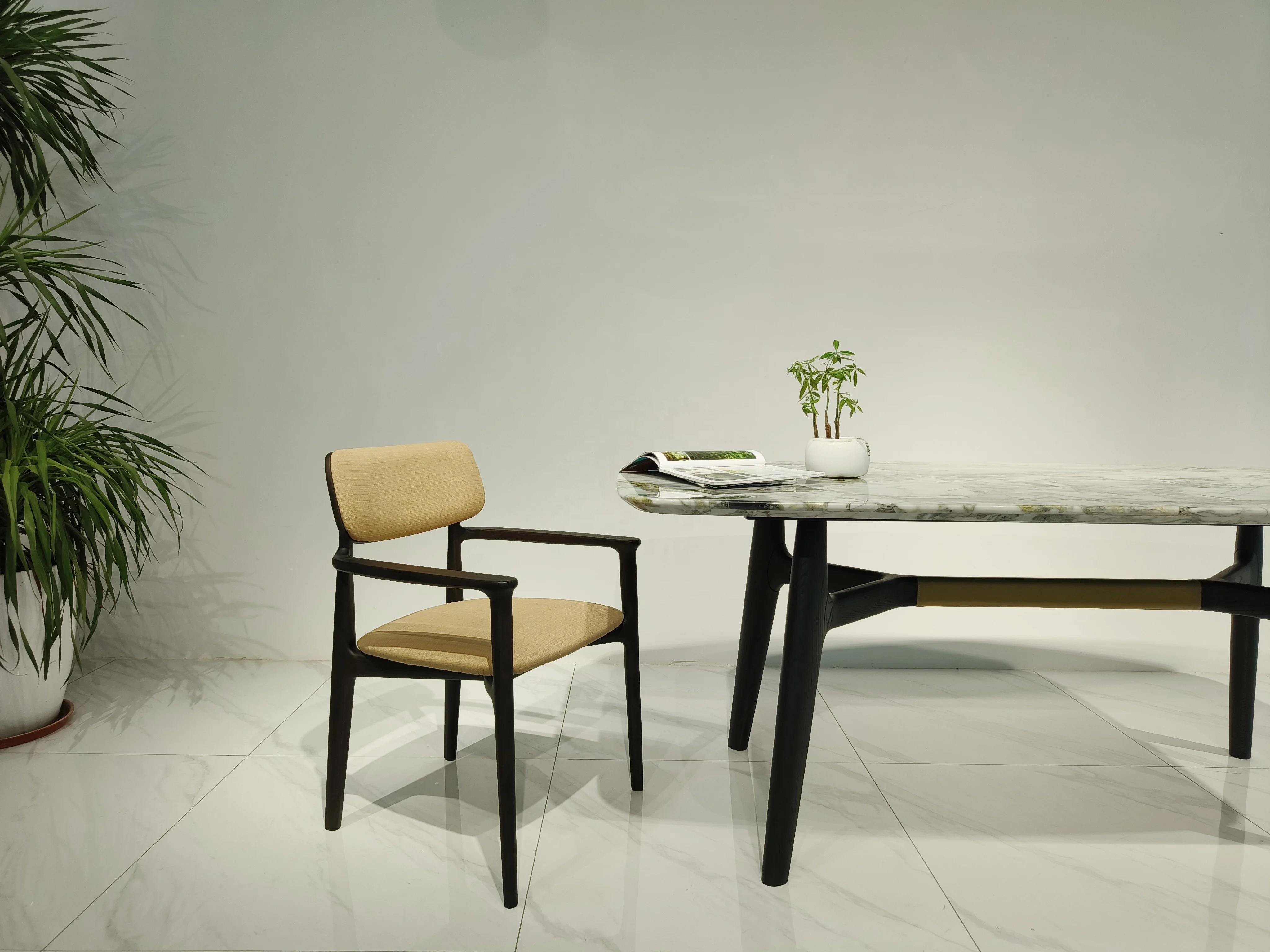 Wholesale Foshan Manufacturer Luxury Hotel Restaurant Furniture Dining Chair Modern 6/8/10 Seater Marble Dining Table Set