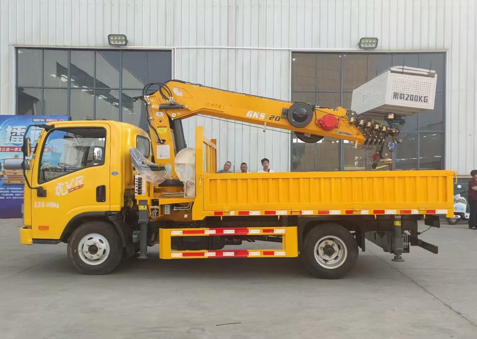 FWA cargo 6 straight arm aerial work truck 360-degree rotation wireless remote control operation high-altitude platform trucks