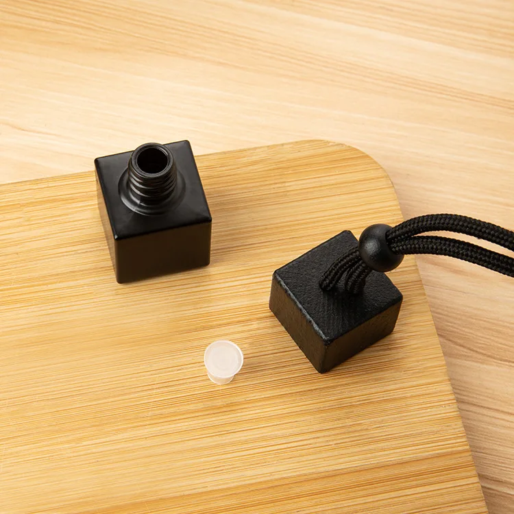 luxury wholesale empty black car scent packaging fragrance diffuser hanging perfume car bottle with wood lid