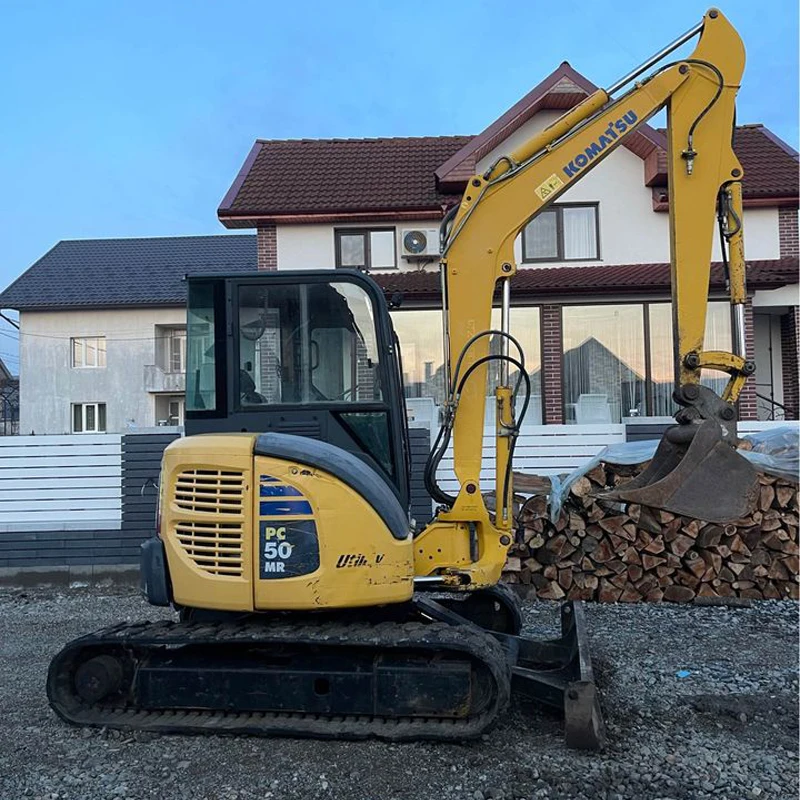 Резиновый мини-экскаватор Komatsu PC50 б/у лопата низкая цена PC50MR гусеничный экскаватор с резиновой цепью