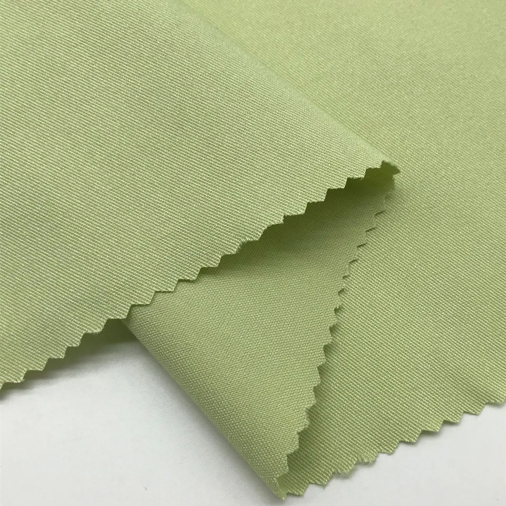 Best Selling Islamic Clothing Men Thobe China Cheap 100% Spun Polyester Arabic Thobe Fabric for Shirts and Robes