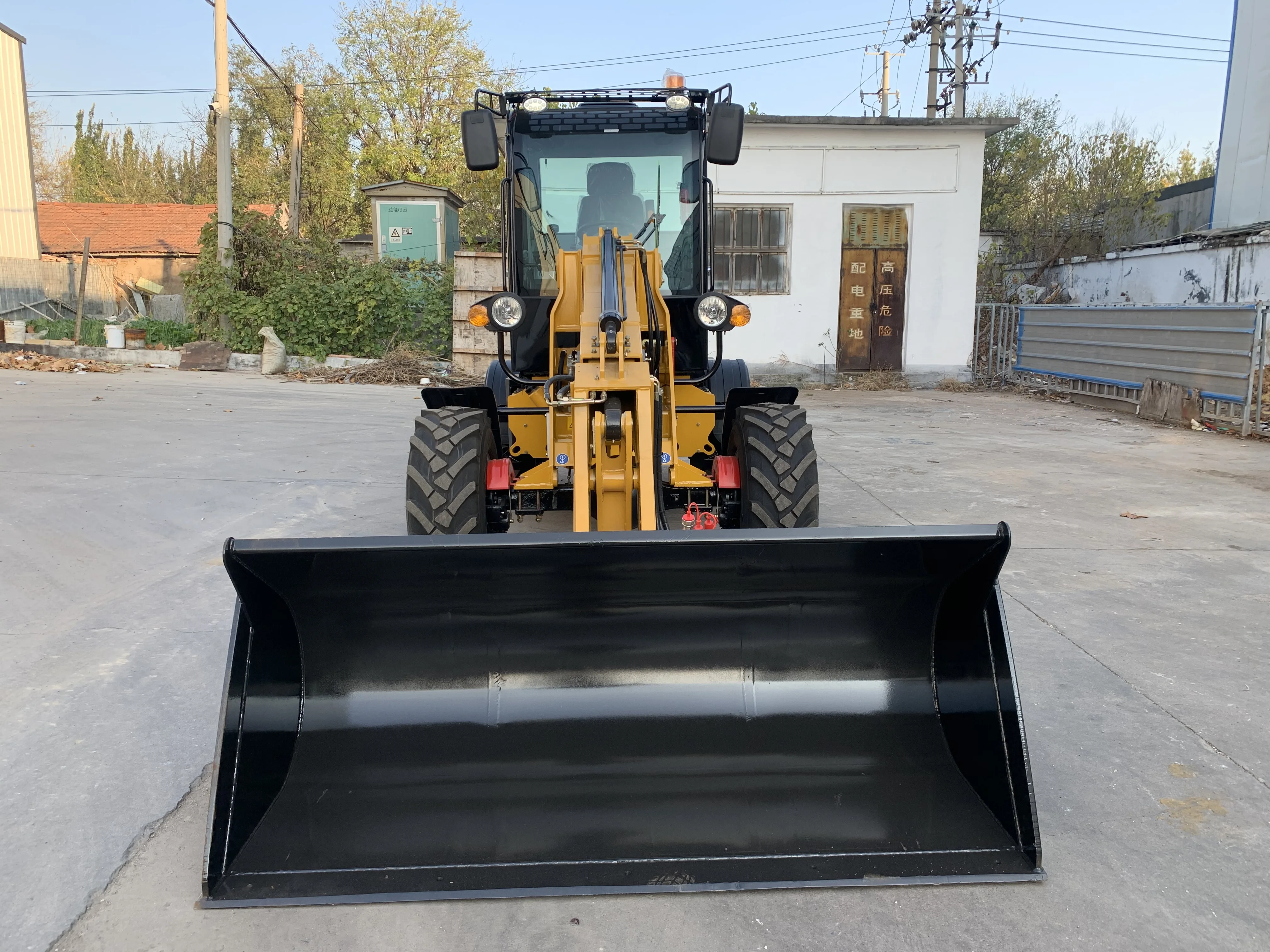 Chinese brand 1.6ton telehandler boom 816T telescopic articulated wheel loader tractor loader for sale