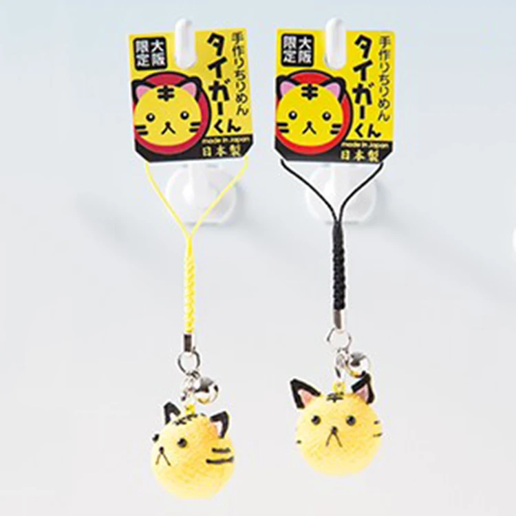 Light fancy embroidered key chain can be enjoyed for a wide range of purposes