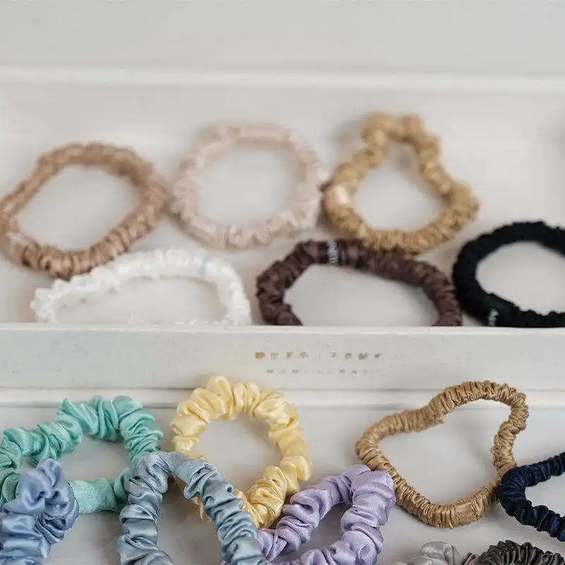 Fashion Women Accessory Bulk Elastic Hair Ties Custom Solid Satin Hair Bands Girls Wholesale Silk Hair Scrunchies
