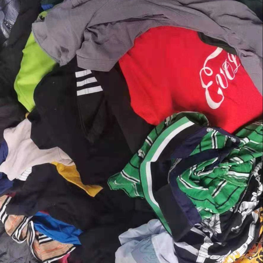 Apparel stock factory selling branded  t shirt mens clothing used clothes