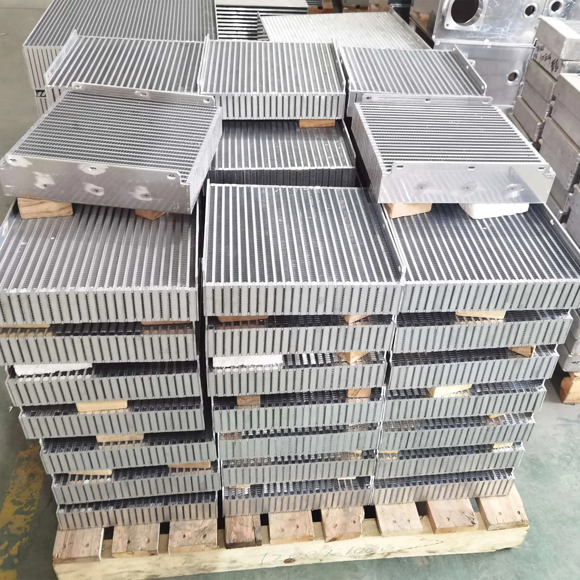 China Factory Supply Aluminum Plate-fin Heat Exchanger Core Oil Cooler Cores