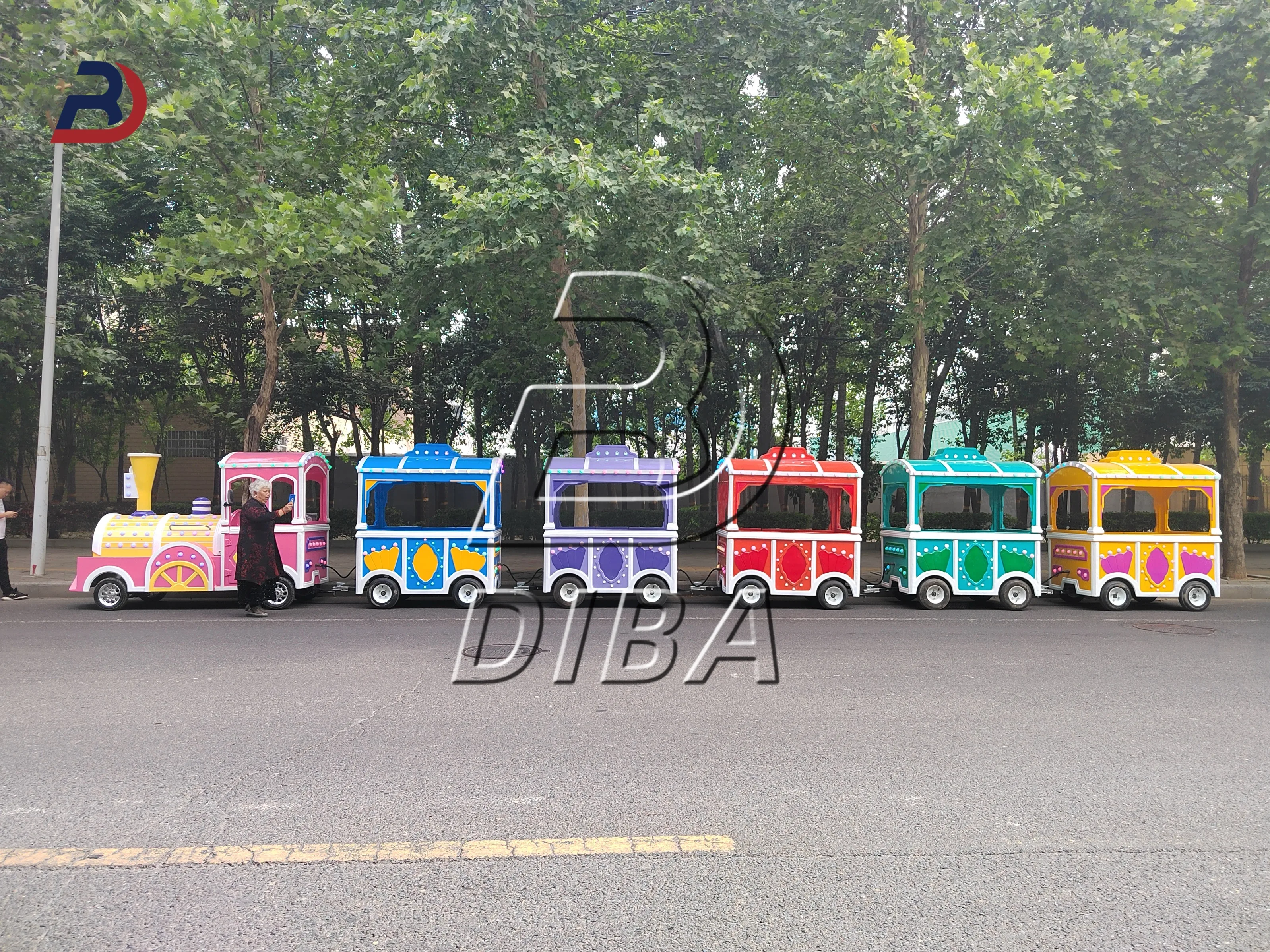 Trackless Train Indoor Outdoor Tourist Train Rides for Kids Adult Shopping Mall Playground Amusement Rides for Sale